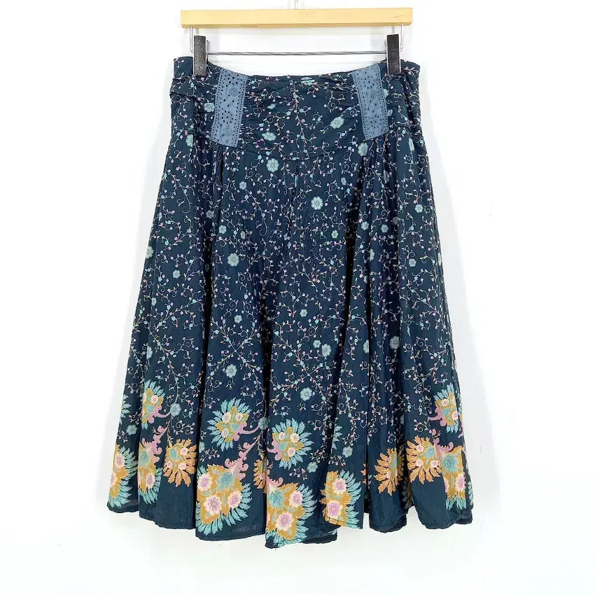[BUNJANG] Maje Women's Summer Lightweight Flare Skirt Navy / 마쥬 여성 여름 홑겹 얇은 플레어스커트 네이비 (HU45750)