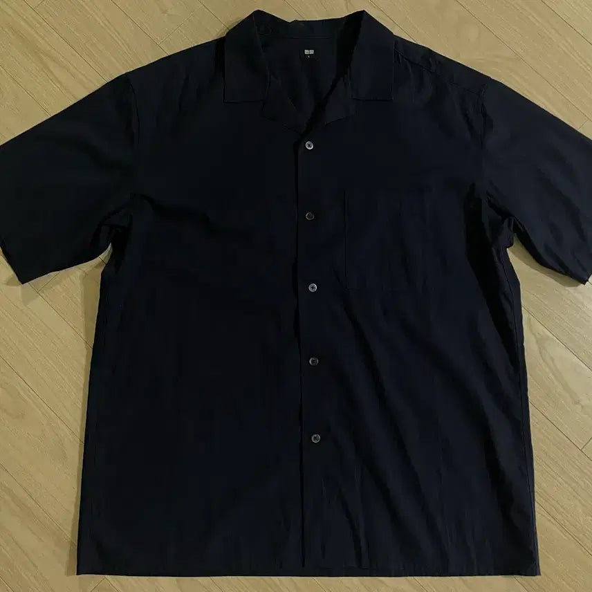 [BUNJANG] Uniqlo Navy Open Collar Short Sleeve Shirt (L) / 유니클로 네이비 오픈카라 반팔 셔츠 L
