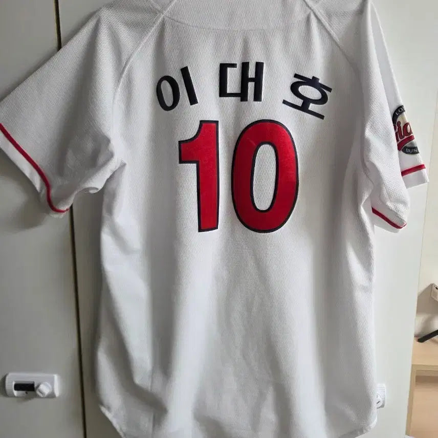 [BUNJANG] Lee Dae-ho Autographed 2021 Lotte Giants Replica Jersey (XL) / 롯데 이대호 선수 유니폼 팝니다.