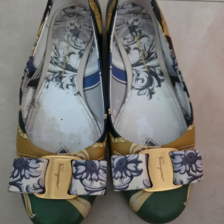 [BUNJANG] Salvatore Ferragamo Ribbon Detail Pattern Ballet Flats Size 250 / 페라가모 플랫 250