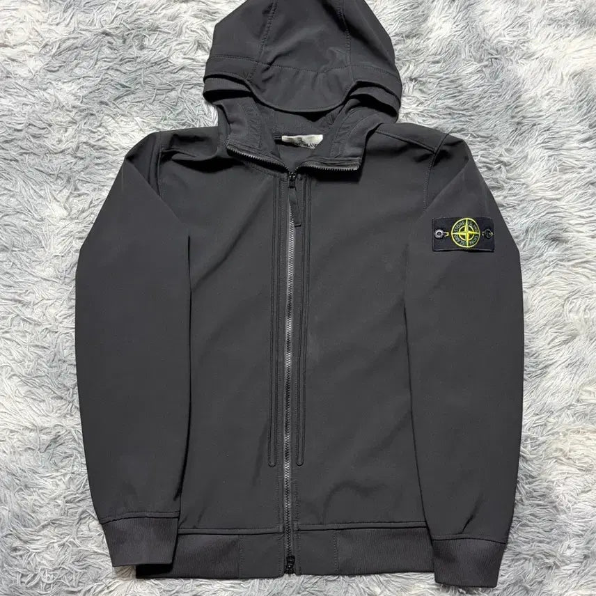 [BUNJANG] Stone Island Soft Shell Jacket Black Size S / 스톤아일랜드 소프트쉘 {size S}