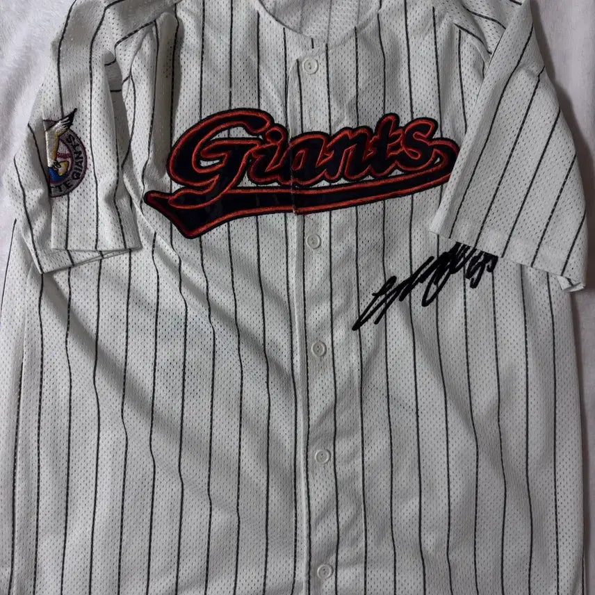 [BUNJANG] Lotte Giants Vintage Stripe Baseball Jersey / 롯데자이언츠 구형 스트라이프 (105) 팝니다