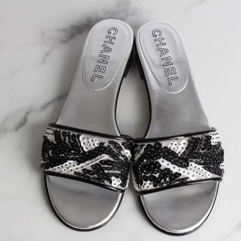 [BUNJANG] Chanel Sequin Sandals Slippers / 샤넬 스팽글 샌들 슬리퍼 37.5(245)
