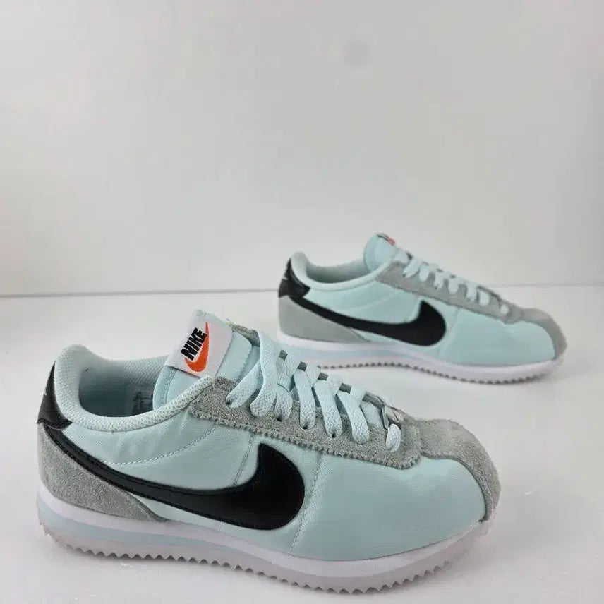 [BUNJANG] Nike Cortez Textile Glacier Blue White Sneakers Size 225 / 빈트로^^225  나이키 코르테즈 텍스타일 글레이셔 블루 화이트