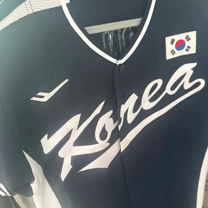 [BUNJANG] South Korea National Baseball Team Uniform (Size 105) - Moon Dong-ju / 대한민국 야구 국대 유니폼  (105사이즈  문동주)