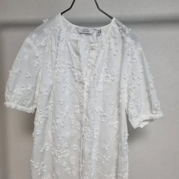[BUNJANG] And Other Stories Embroidered Blouse White Cotton 38 / 앤아더스토리즈 자수 블라우스  (넘 예뻐요)