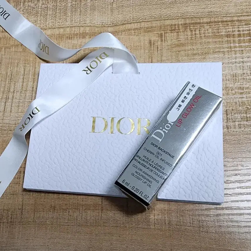 [BUNJANG] Dior Addict Lip Glow Oil 001 Pink (Sealed New) / 디올 어딕트 립 글로우 오일 001 핑크 (미개봉새상품)
