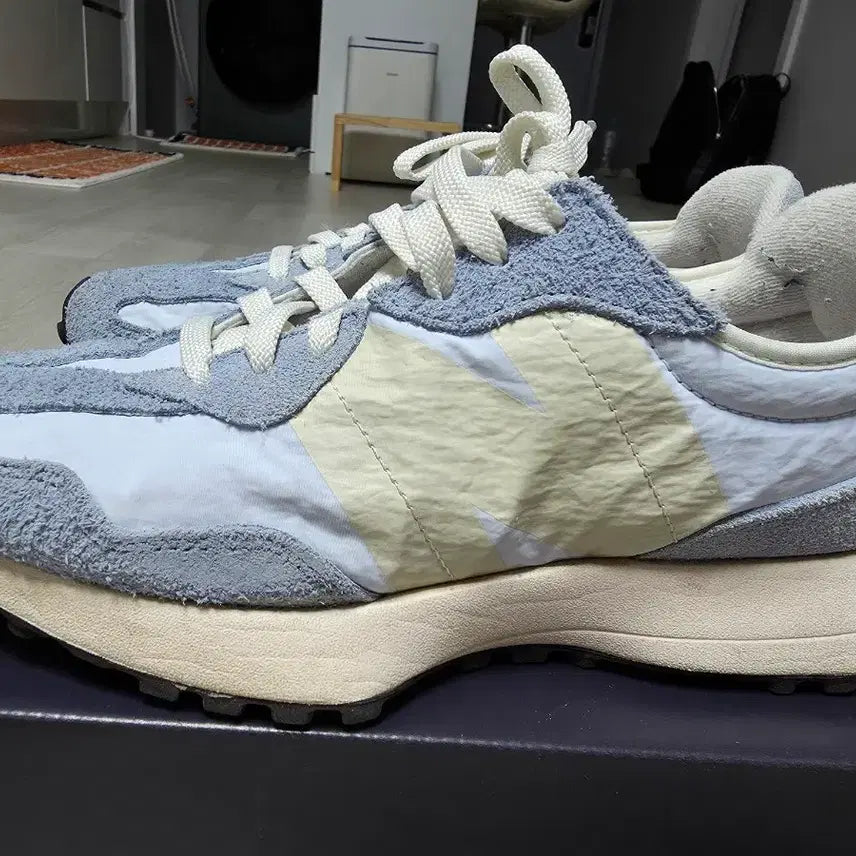 [BUNJANG] New Balance 327 Sneakers Light Blue / 뉴발란스 327 스니커즈 라이트블루
