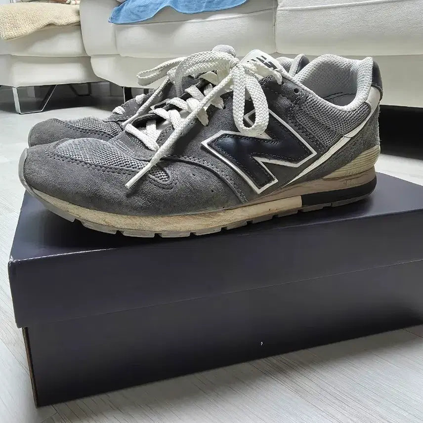 [BUNJANG] New Balance 996 Suede Sneakers / 뉴발란스 996 그레이 스웨이드 운동화