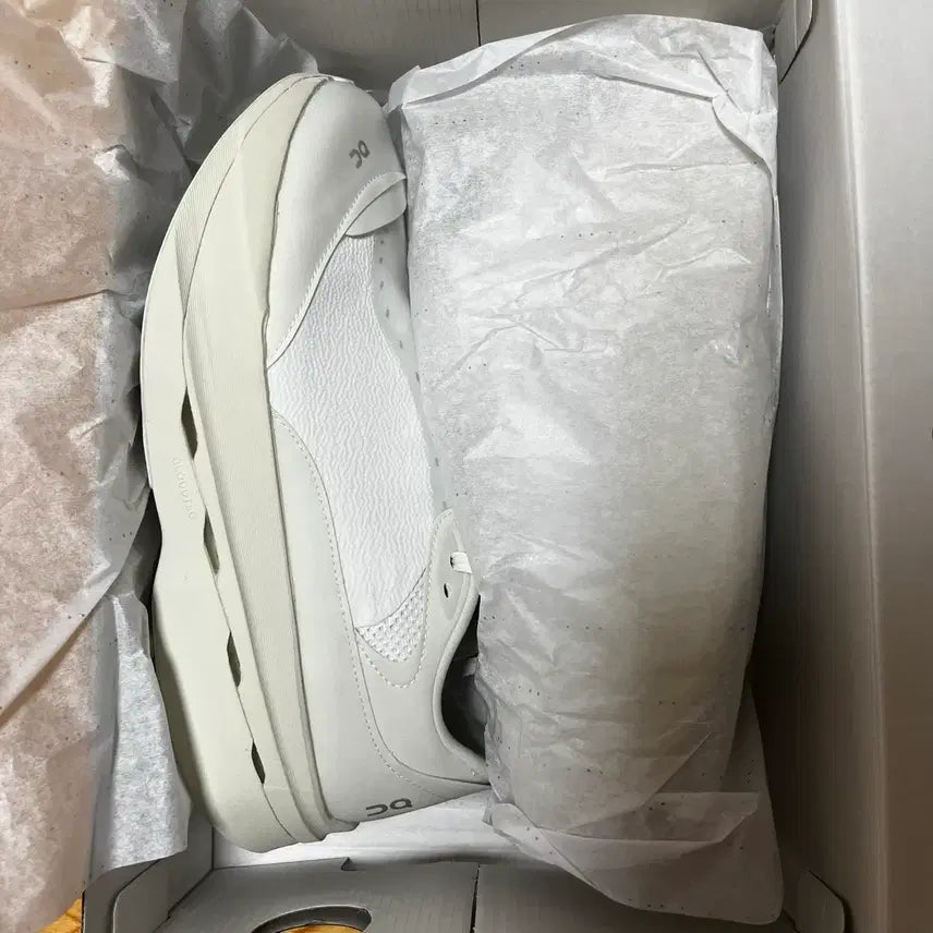 [BUNJANG] On Running Cloudboom Echo 3.0 Volt White 280 / 온파프 클라우드 붐 볼트 화이트 280