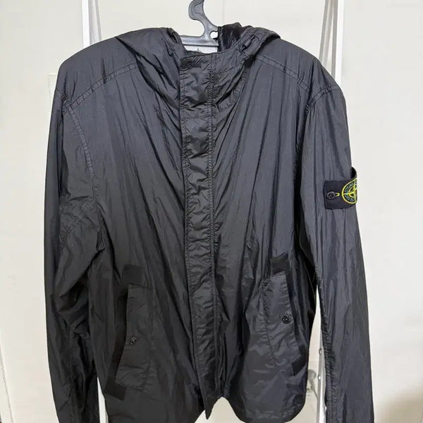[BUNJANG] Stone Island 25s/s Crinkle Reps Windbreaker / 스톤 아일랜드 25s/s크링클랩스 바람막이