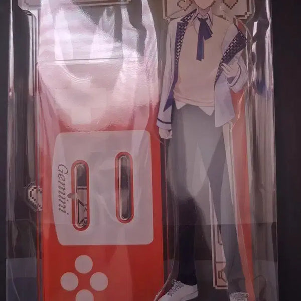 [BUNJANG] Le Sserafim Gemini School Life Acrylic Stand / 리레볼루션 제미니 스쿨라이프 아크릴 스탠드