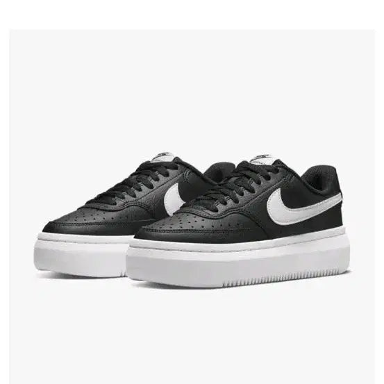 [BUNJANG] Nike Black Platform Sneakers (Women's 225 / US 5.5) / 나이키 블랙 스니커즈-225