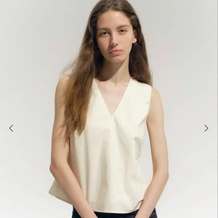 [BUNJANG] SIEE Milan Sleeveless Top / 시에 밀란 슬리브리스 1회 착용