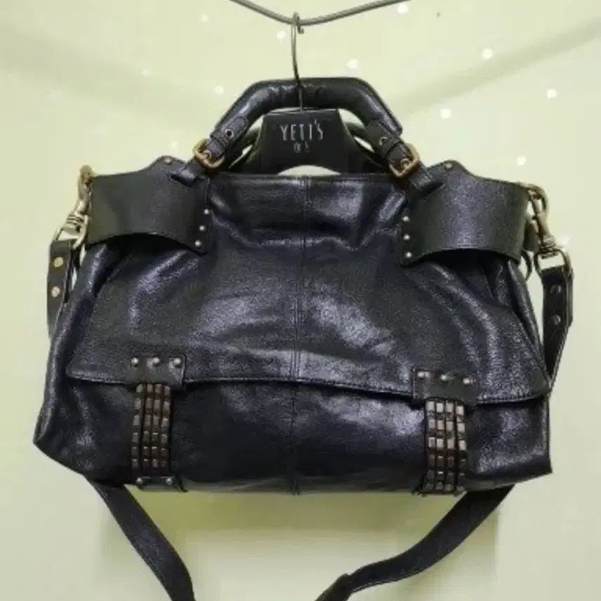 [BUNJANG] Kooba Studded Leather Shoulder Bag / Kooba 스터드 레더 숄더백