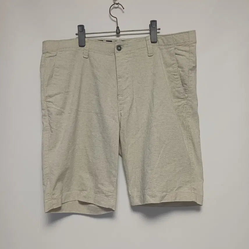 [BUNJANG] Under Armour Coldblack Loose Fit Golf Shorts (38-40 Inch Big Size) / 언더아머 콜드블랙 루즈핏 골프 반바지 쇼츠 (38~40인치/빅사이즈)