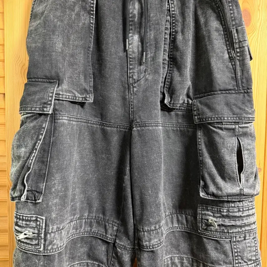 [BUNJANG] Juun.J Black Denim Bermuda Shorts / 준지 흑청 버뮤다 팬츠