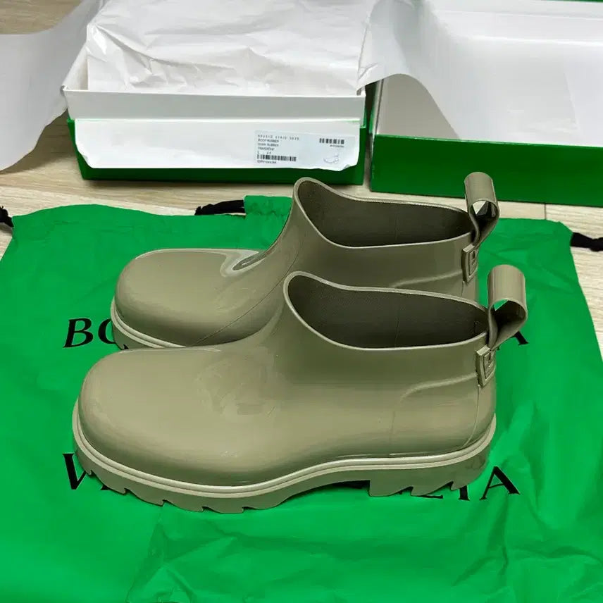 [BUNJANG] Bottega Veneta Travertine Rubber Boots / 보테가 베네타 러버 부츠 Travertine 새상품
