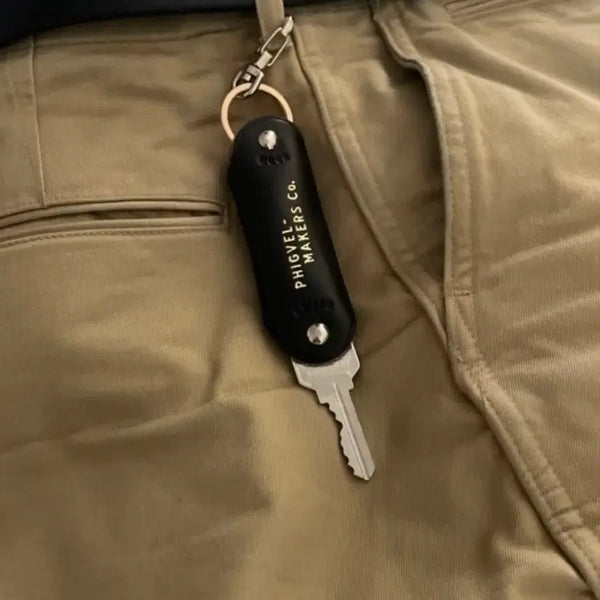 [BUNJANG] PHIGVEL Leather Keyring Black Key Holder / PHIGVEL 가죽 키링 블랙 키홀더