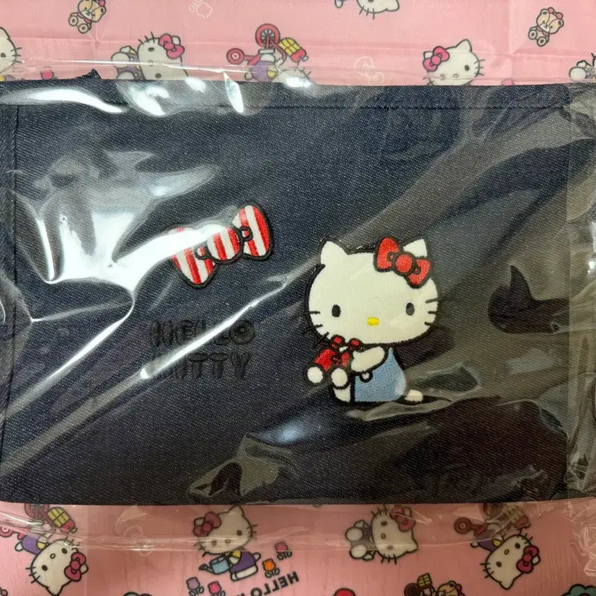 [BUNJANG] Hello Kitty Denim Pouch / 키티 청 파우치