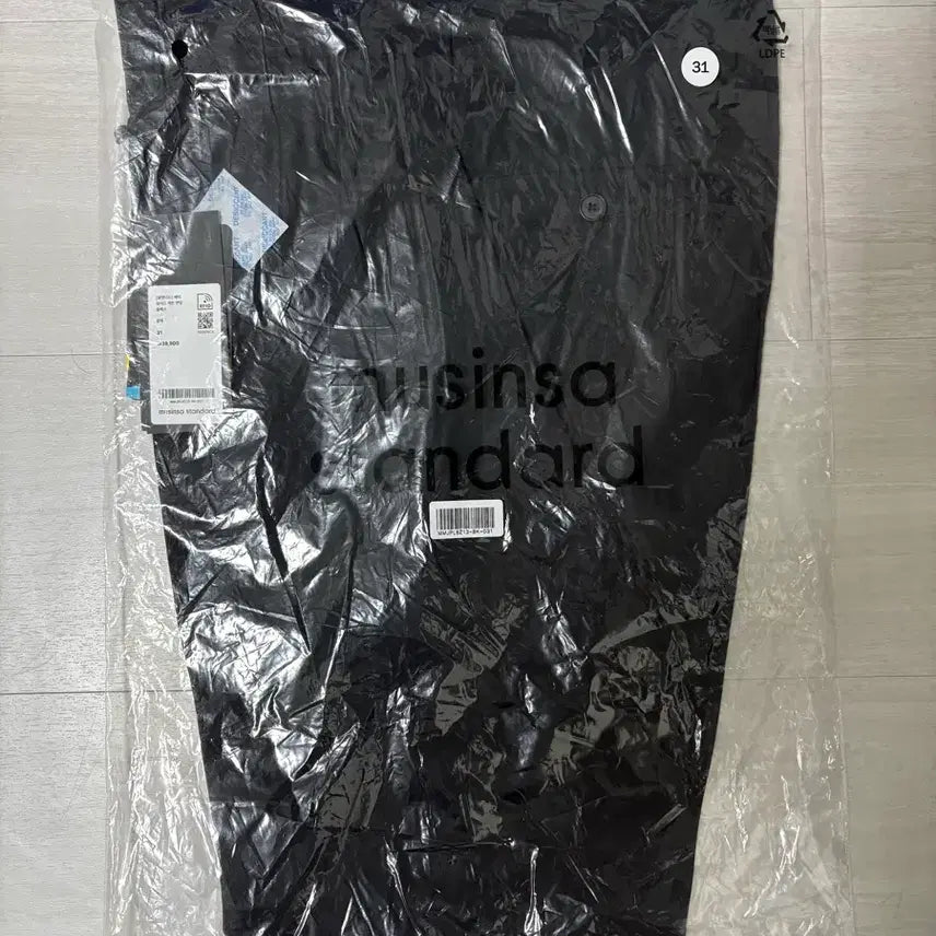 [BUNJANG] Musinsa Standard Semi Wide Hidden Banding Slacks / 무신사 스탠다드 세미 와이드 히든 밴딩 슬랙스 31 새상품