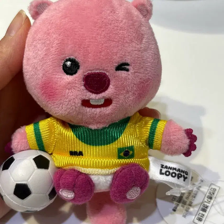 [BUNJANG] Zanmang Loopy Soccer Plush Keychain / 잔망루피 축구 인형 키링