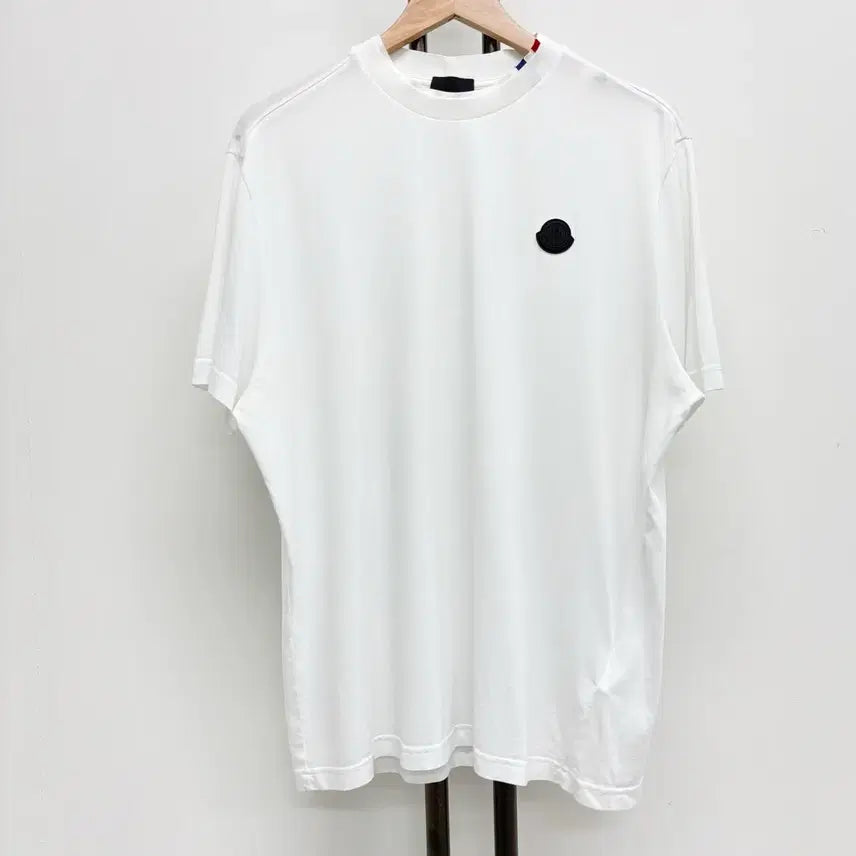 [BUNJANG] Moncler Black Logo Patch Short Sleeve T-Shirt / [L]몽클레어 블랙와펜 반팔티
