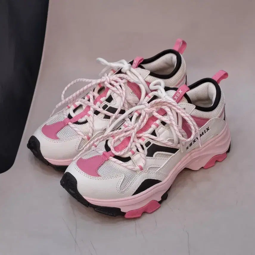 [BUNJANG] XEXYMIX X1 Light Fit Cream Pink Sneakers 240mm / XEXYMIX .X1/라이트핏 크림핑크 240mm