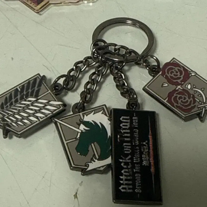 [BUNJANG] Attack on Titan Official Keychain / 진격거 공식 키링