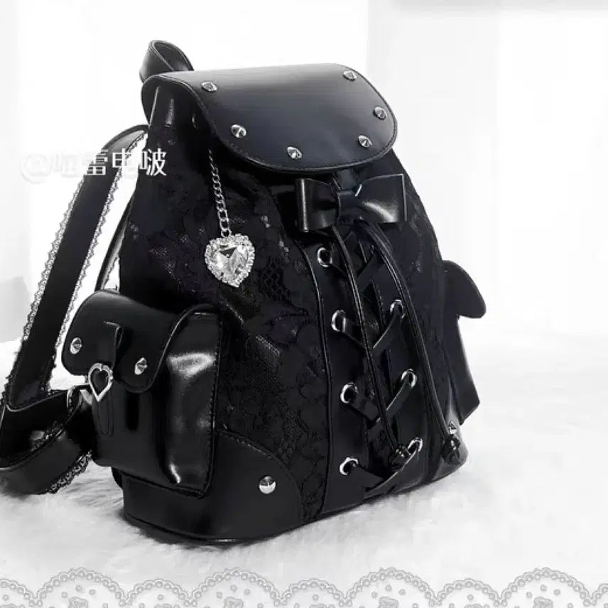 [BUNJANG] Jirai Kei Studded Lace Heart Chain Backpack / 지뢰계 레이스 스터드 백 흑색 레이스 하트 체인 데일리 백팩