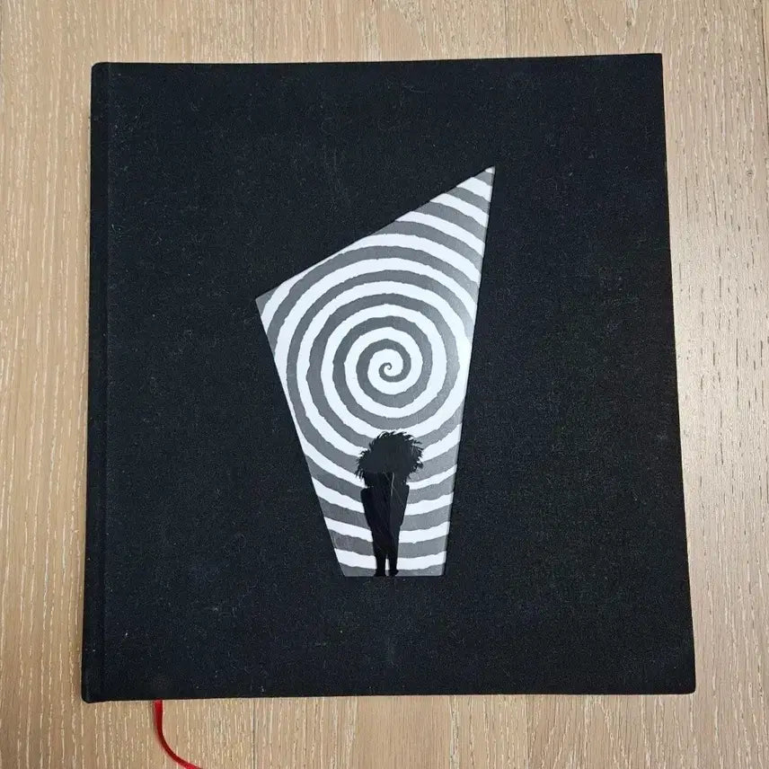 [BUNJANG] Tim Burton Art Book Exhibition Catalog / 팀버튼 아트북 도록