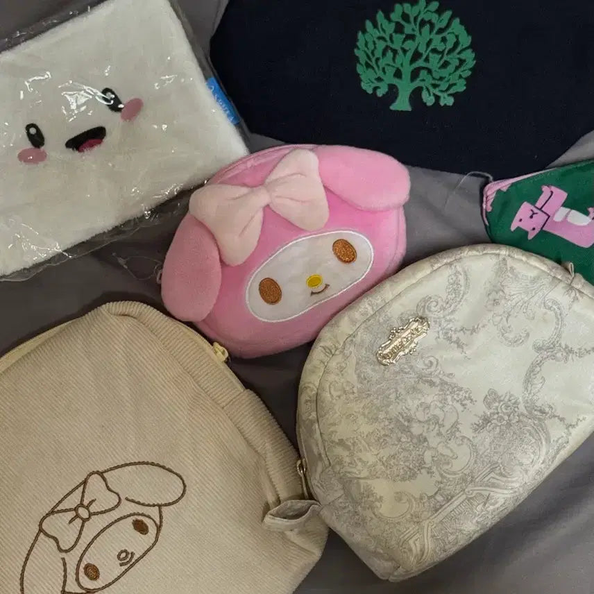 [BUNJANG] Sanrio My Melody Pouch Set (3 Types) / 산리오 마이멜로디 외 파우치 3종 세트