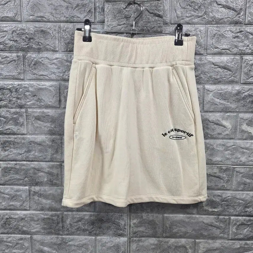 [BUNJANG] Le Coq Sportif Cream Cotton Blend Skirt Shorts - Waist 27" / 르꼬끄 스포르티브 크림색 여자 면반바지 치마 허리 27인치