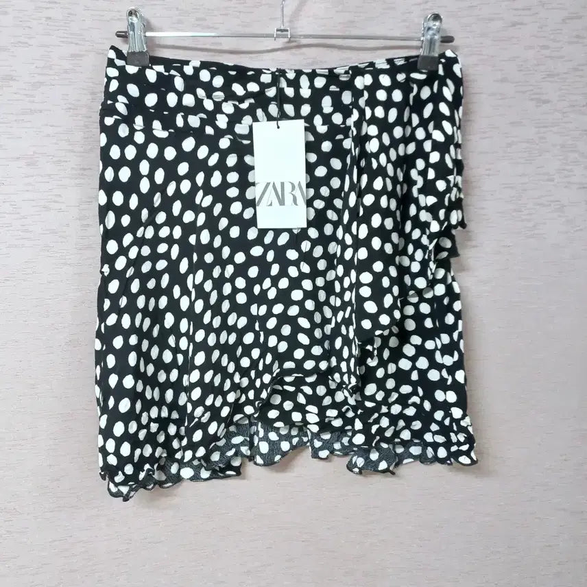 [BUNJANG] Zara Black Pattern Skirt (New) / B7-8/자라 블랙 패턴 스커트 새제품 여성