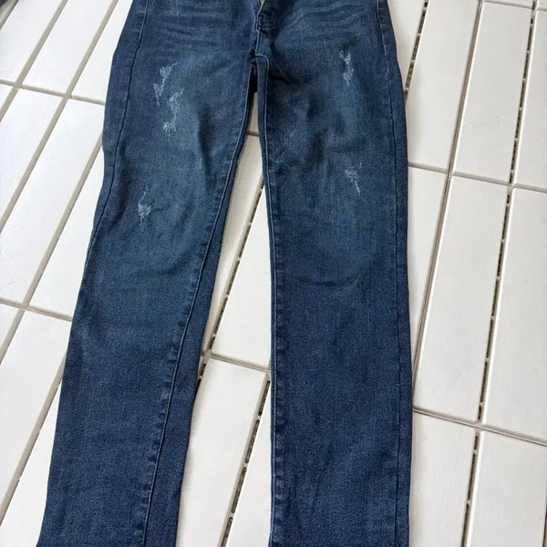 [BUNJANG] Blue Wash Distressed Skinny Jeans / 청바지 중청 워싱 데미지 스키니진