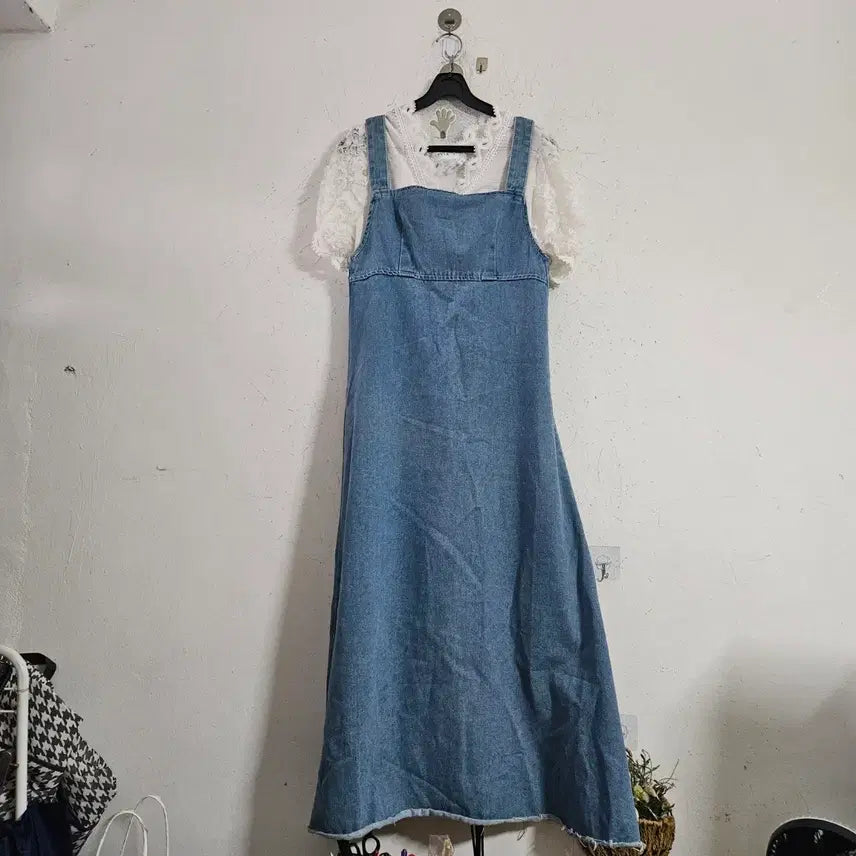 [BUNJANG] Denim Overall Dress & Lace Blouse Set / 데님 멜빵 원피스 + 레이스 블라우스 세트