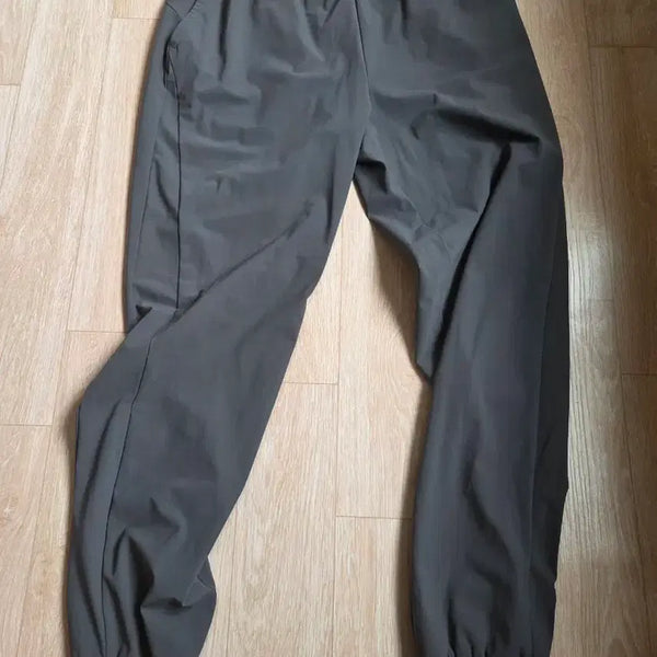 [BUNJANG] Mulawear Dark Grey Jogger Pants (M) / 뮬라웨어 다크그레이 조거팬츠 M