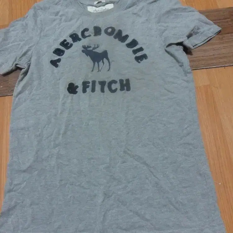 [BUNJANG] Abercrombie & Fitch Men's Round Neck Short Sleeve T-Shirt / 6천원구제 아베크롬비앤피치 남성 반팔 라운드 티셔츠 4