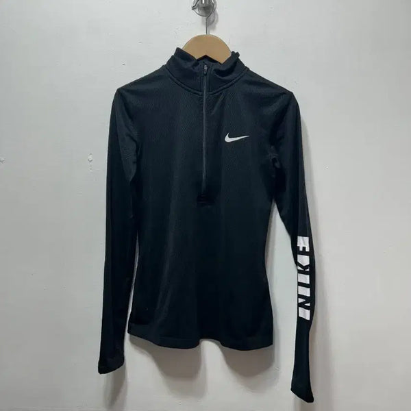 [BUNJANG] Nike Women's Long Sleeve Sports T-Shirt Black S / 나이키 여성 긴팔 스포츠 티셔츠 블랙 S