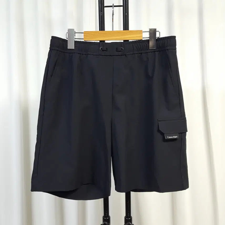 [BUNJANG] Calvin Klein Men's Relaxed Fit Banded Shorts / 23년 캘빈클라인 남성 바스락 밴딩 반바지 32추천 오일장