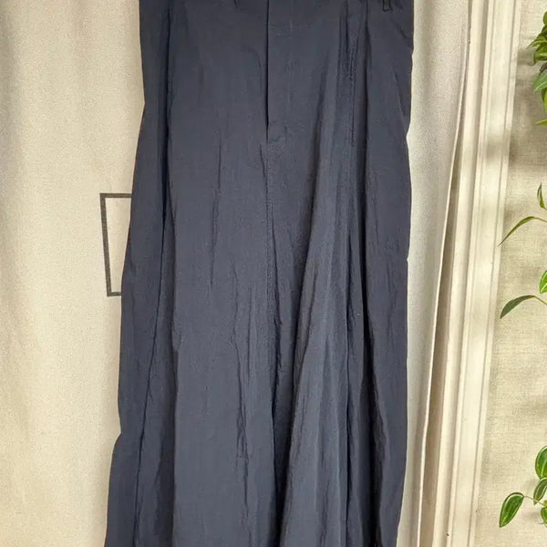 [BUNJANG] SIEBURG Steady Skirt MM Navy / 시에 셀브릿지 스커트 mm 네이비