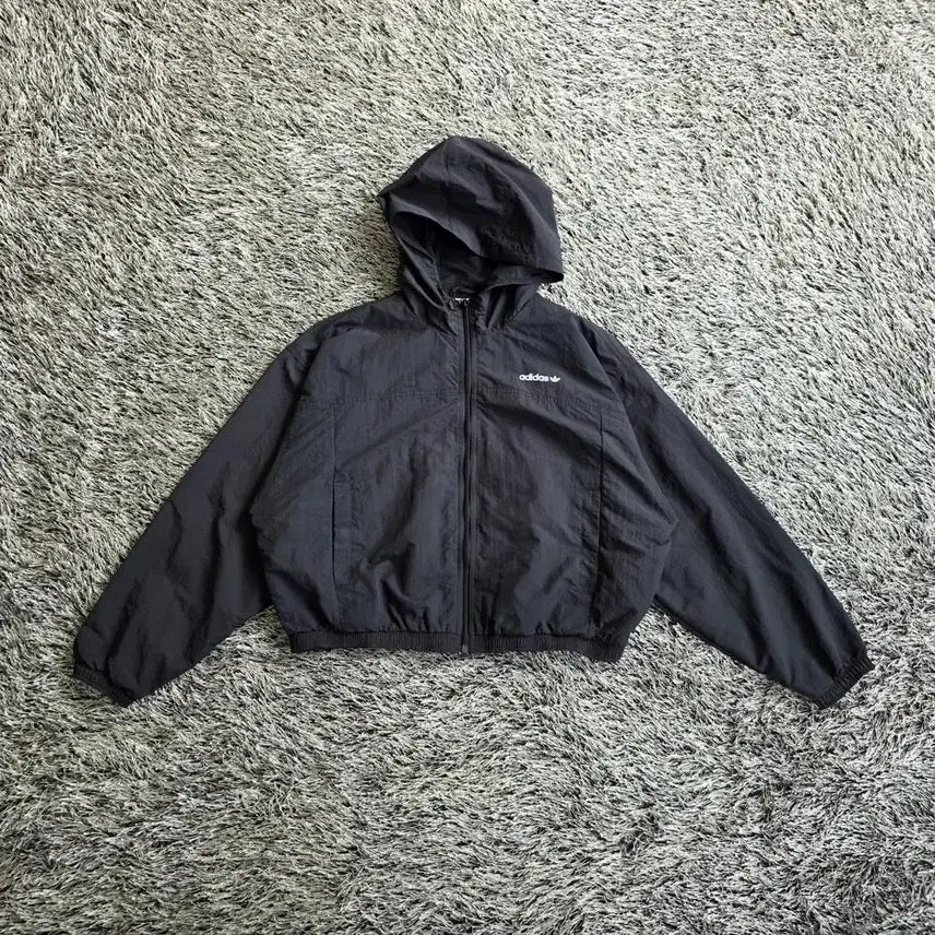 [BUNJANG] Adidas Women's Hooded Windbreaker Jumper (Free Size) / 아디다스 후드 바람막이 점퍼/여성(Free)/ST3763/새상품수준