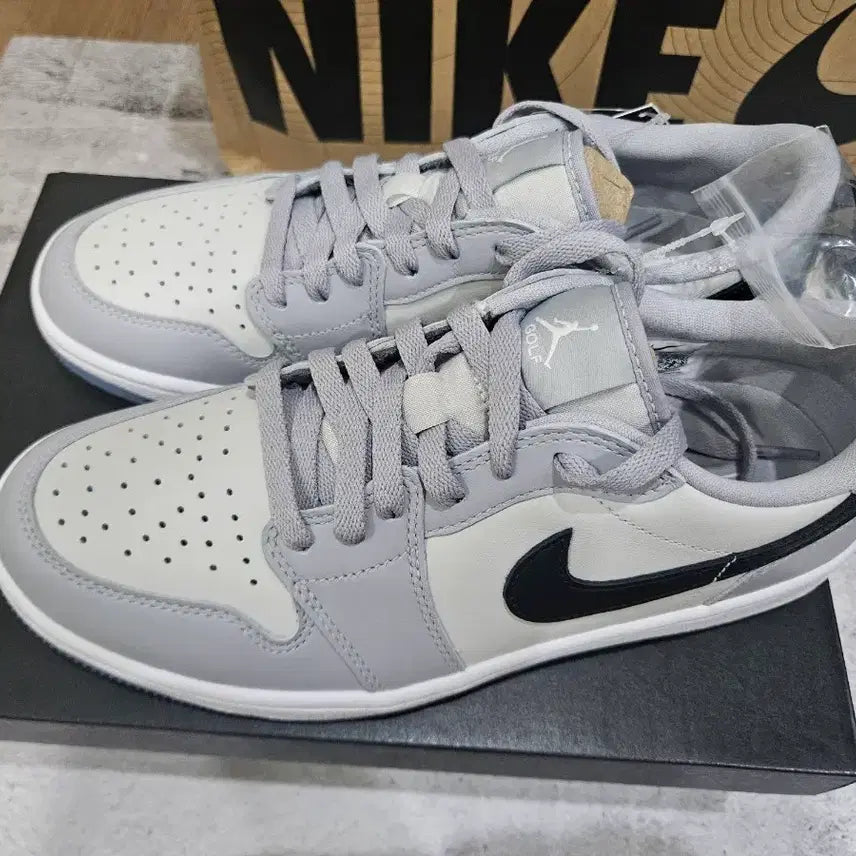 [BUNJANG] Nike Jordan 1 Low Golf Wolf Grey Sneakers / 나이키 조던 1 로우 골프 울프그레이