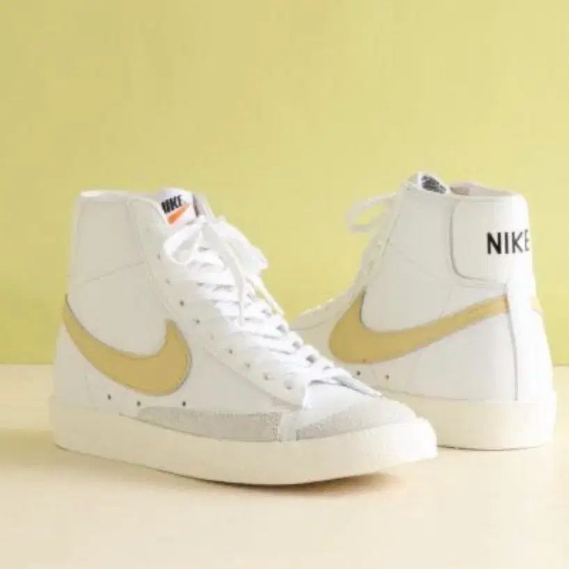 [BUNJANG] Nike Blazer Mid 77 Shoes / 나이키 블레이저 미드77 240