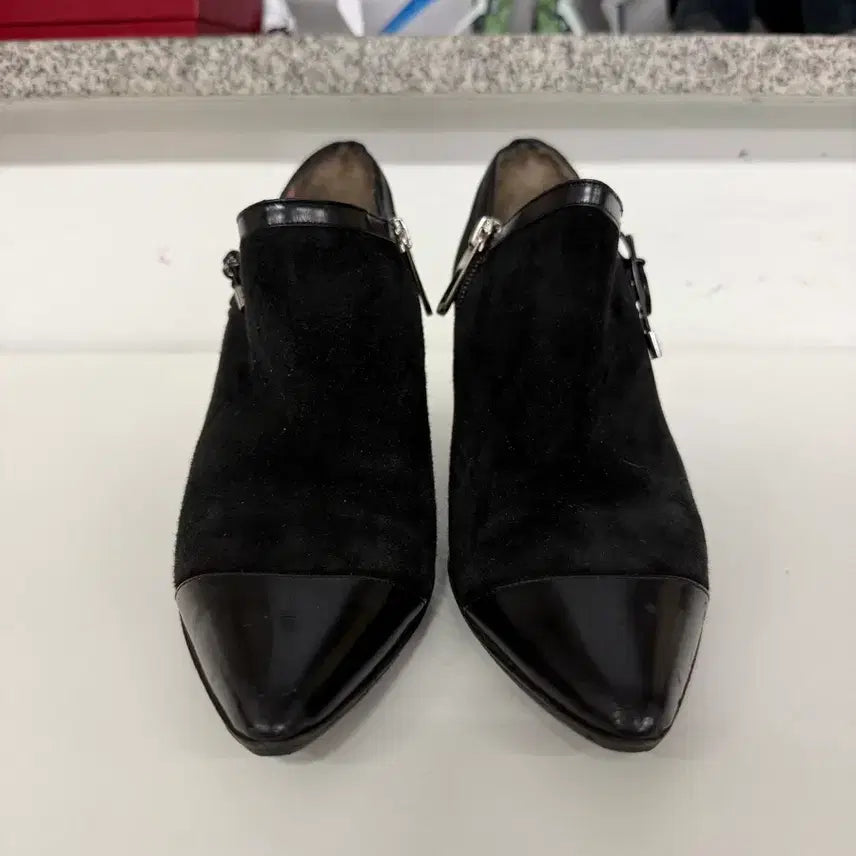[BUNJANG] Bally Women's Black Suede Ankle Boots / 정품) BALLY 발리 여성 블랙 스웨이드 앵클 부츠 37