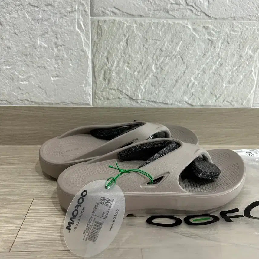 [BUNJANG] OOFOS Original Sandals Beige M6/W8/39 / 새상품 250 우포스 오리지날 베이지 M6,w8,39사이즈