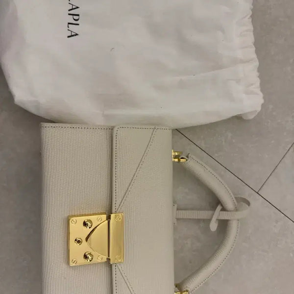 [BUNJANG] Laflah Mini Bag Ivory / 라플라 미니미백 아이보리 판매합니다