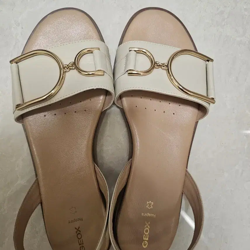 [BUNJANG] Geox Women's Sandals Ivory Gold Detail / 제옥스 여성 샌들 아이보리