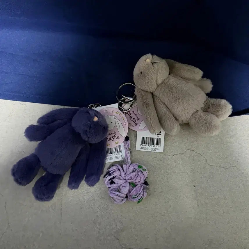[BUNJANG] Shasha Bunnies Keyring 2-Piece Set / 샤샤 바니즈 키링 2종 세트