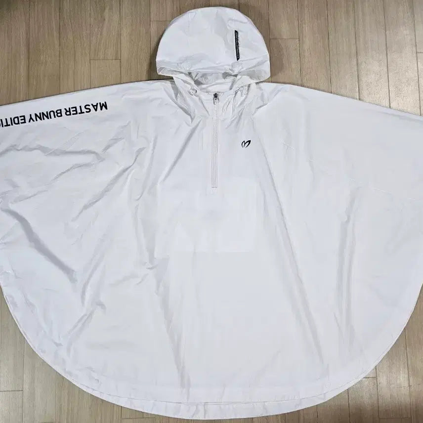 [BUNJANG] Master Bunny Edition Women's Hooded Rain Cape Jumper Size 1 / 마스터바니에디션 여성 후드 레인 케이프점퍼 1